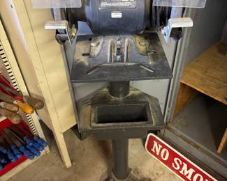 Bench Grinder (1 of 2)