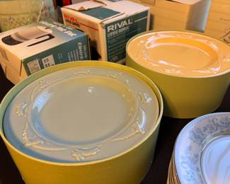 Bunny plates, never used