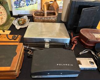 Antique cameras (Brownie in rough condition)
