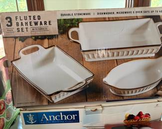 Bakeware New in box