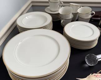 Mikasa "Trousdale" china seat