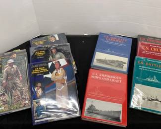 Us Military Uniform And Us Military Ship Reference Books