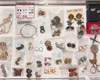 Vintage and modern jewelry pieces