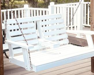  Highwood USA Weatherly collection porch swing
