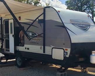 Starcraft Autumn Ridge Mini Travel Trailer