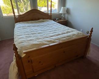 Full/Queen Wood Four Poster Bed Frame