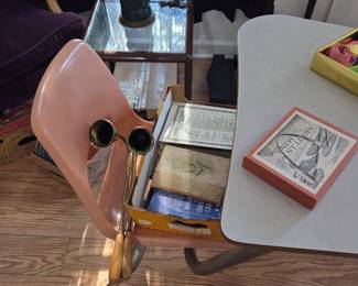 Child's desk 22.00