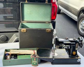 Vintage Singer Featherweight 221 Sewing Machine with Case & Accessories