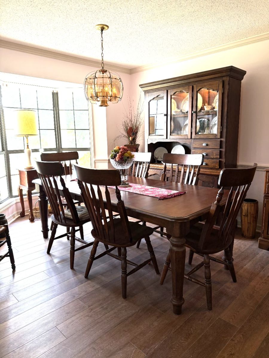 DINING TABLE AND HUTCH