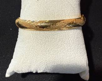 14K BANGLE