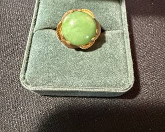 10K JADE RING