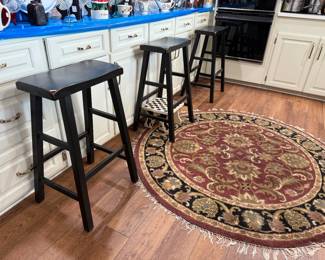 BAR STOOLS ROUND RUG