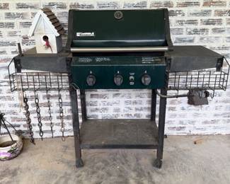 GAS GRILL