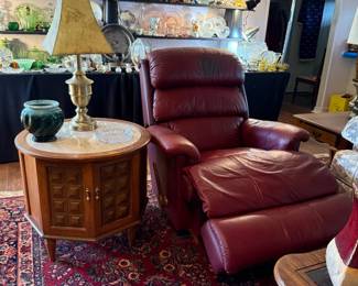 RECLINER