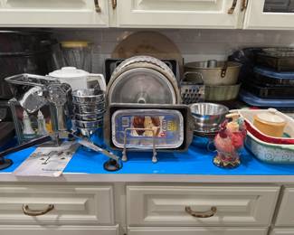 BAKING PANS