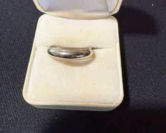 10K WHITE GOLD BAND