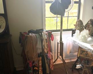 LADIES VINTAGE SCARVES AND HATS
