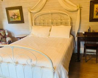 full size painted metal antique bed