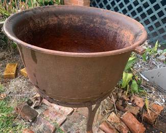 36” cast iron sorghum or indigo pot with stand and two pouring pegs 