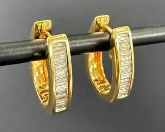 Trice Jewelers 18K Yellow Gold and Diamond ChannelSet Hinge Hoop Earrings 1 2 Length, 3.55g