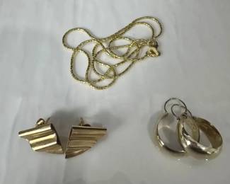Italian Gold Necklace with 2 Pairs of Earrings 14K, 6.89g