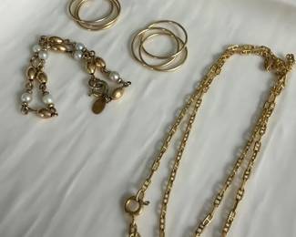 14K Gold Chain Dal Ponte Pearl Bracelet w Two Unmarked Rolling Rings