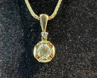 14K Gold Diamond Pendant Necklace 4.3mm Center Diamond 3.49g