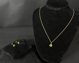 14K Yellow Gold Peridot Jewelry Set Necklace Stud Earrings