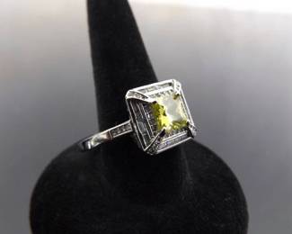 .925 Sterling Silver Peridot Ring Size 10
