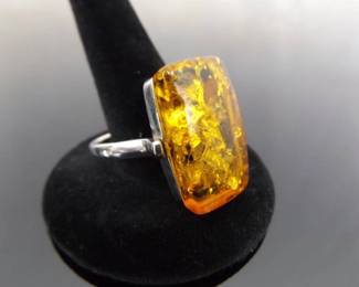 .925 Sterling Silver Amber Ring Size 10.75
