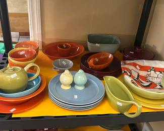 Russel Wright pottery pieces