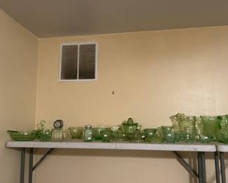 All uranium glass