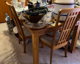 Master Home Furniture, dining table/8 chairs