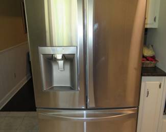 Nice clean Kenmore Elite stainless fridge