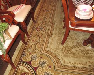 10' 6" x 14' 6" Area rug