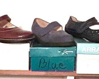 Ladies shoes
