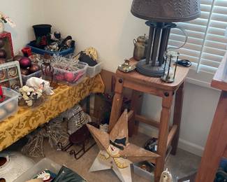 So much Christmas decor.