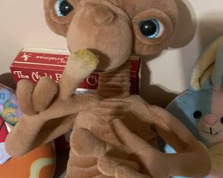 Vintage Stuffed ET