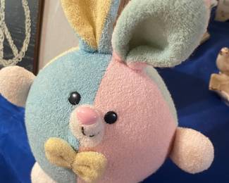 1987 Avon Bunny Rabbit