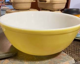 Vintage Yellow Pyrex