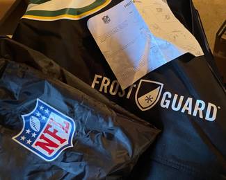 Frost Guard Windshield Cover, other side is Green Bay Packers