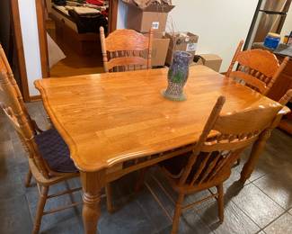 Nice Country Kitchen Table!