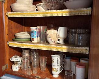 Vintage everyday dinerware