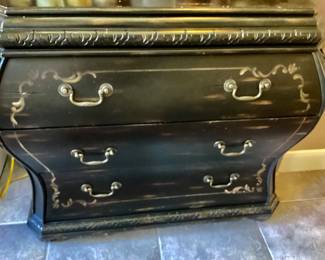 Bombay Chest