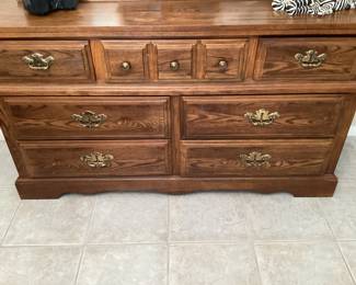 Broyhill Dresser