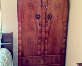 Art Deco Bedroom Wardrobe 