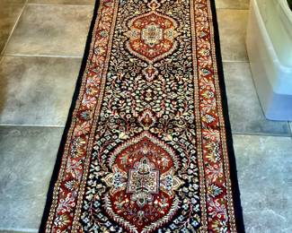 Silk runner