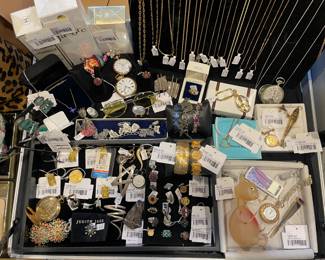 18k Gold Multicolored Bracelet, 14k Chinese Bracelet (BL), 14k Spanish Coin Ring, 18k Blue Stone Ring, Fine Gold 5g Pendant, Gold 20 Pesos Coin Pendant, Fine Gold 