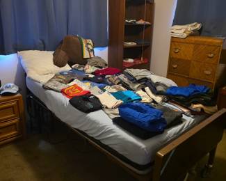 Electric hospital bed