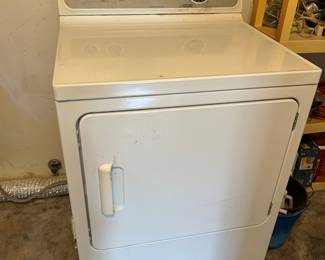 GE Electric Dryer
Good working condition 
Must be able to move and load yourself